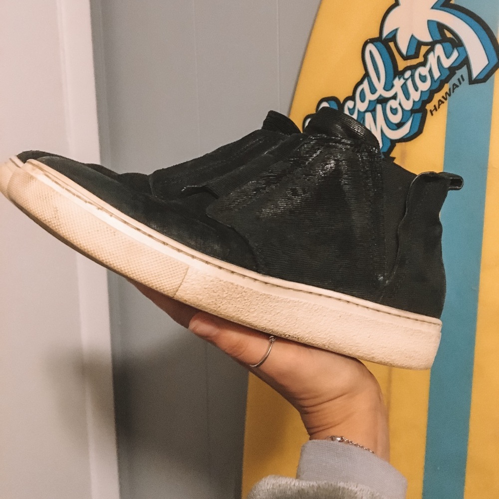 Black Hightop Elastic Sneakers